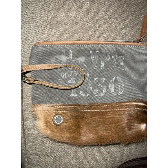 Myra Bags Brown Leather/Hairon 9.5"x6" wristlet Pouch Bag Clutch - Picture 4 of 7